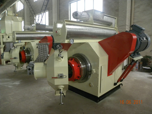 Machine en bois HKJ40M de granule de biomasse de sciure de cosse de riz de paille de capacité élevée